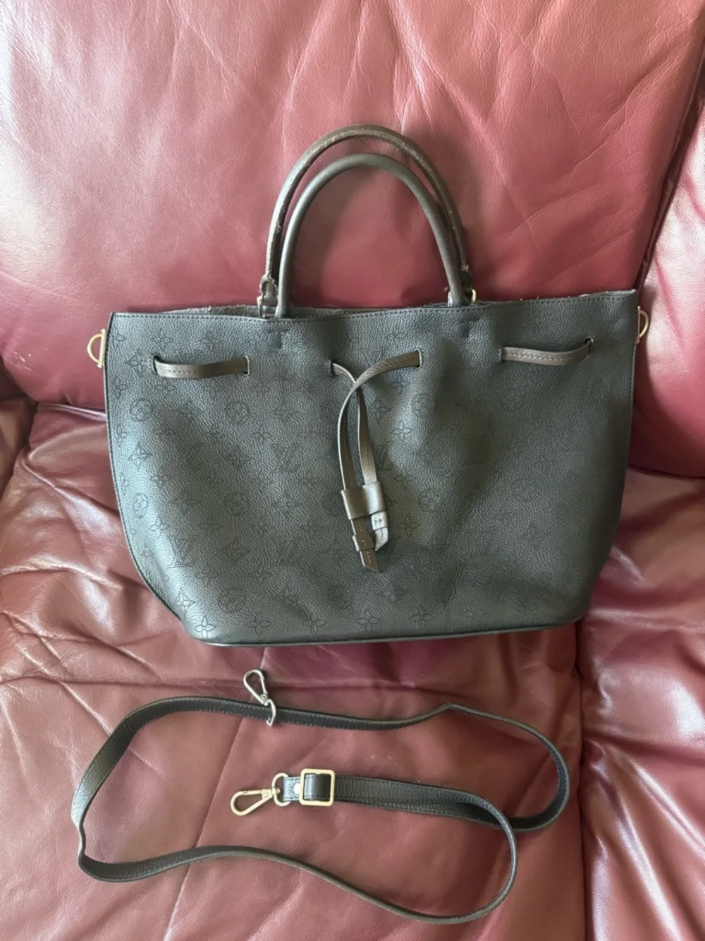 Louis Vuitton Bag Girolata Mahina Leather Black Shoulder Tote Authentic Handbag - Picture 15 of 15